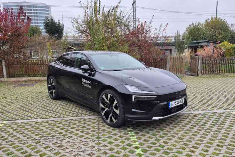 Pierwszy test Polestar 4 w polskich mediach! Sprawdzamy, czy auto osobowe bez tylnej szyby ma sens