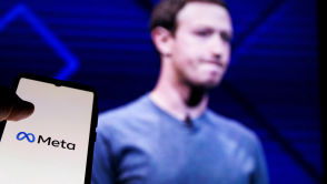 Ktoś chyba upadł na głowę. Facebook żąda dostępu do naszych telefonów