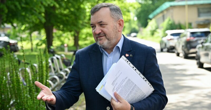 Proces w sprawie tzw. afery melioracyjnej. Prokuratura chce surowej kary dla senatora Gawłowskiego