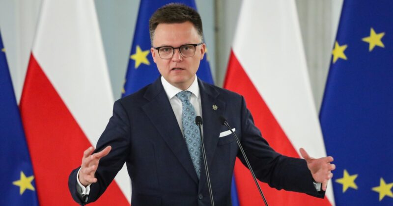 Gorący dzień w polityce. Rusza pierwszy Sejm po nocnym spotkaniu Szymona Hołowni 