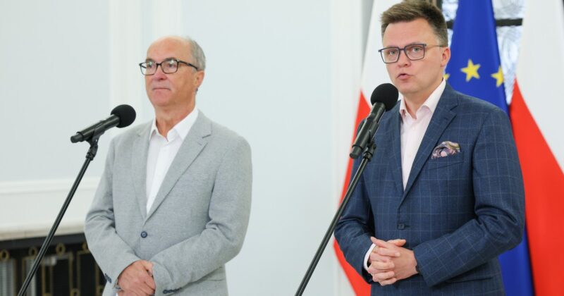 Tak Czarzasty ograł Hołownię. Koalicyjne układanki w rządzie Tuska nabierają tempa