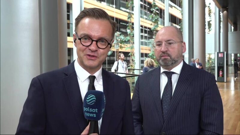 „To nie była rozmowa o bieżącej polityce”. Bielan o nocnym spotkaniu Hołowni z Kaczyńskim