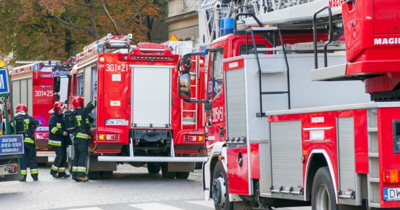Wybuch na terenie stacji transformatorowej pod Warszawą. Doszło do pożaru