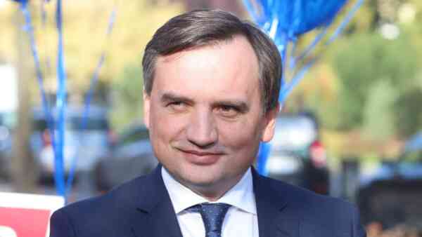 Ziobrze niespieszno do Polski. Oto, gdzie pojedzie z Węgier