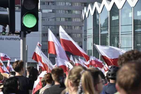 Czym jest dla Polaków patriotyzm? SONDAŻ