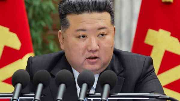 Kolejna prowokacja Korei Północnej. Pocisk przeleciał 700 km