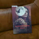 Magiczne miejsce, magiczne czasy, magiczna książka – recenzja „Październikowej rdzy” Agnieszki Kuchmister