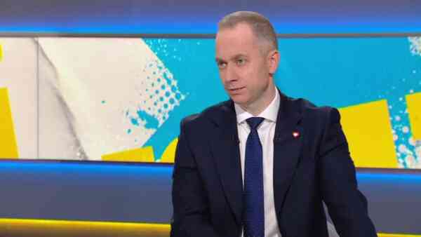 Niemal cała Polska spowita we mgle. Ostrzeżenia dla 15 województw