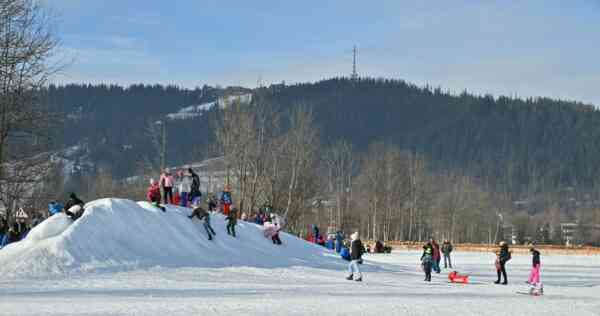 Nowy harmonogram ferii zimowych budzi wątpliwości. Ministerstwo reaguje